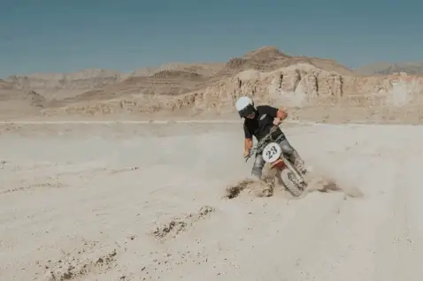 motorcycle_gif-downsized_1_480x480 - Quem Somos